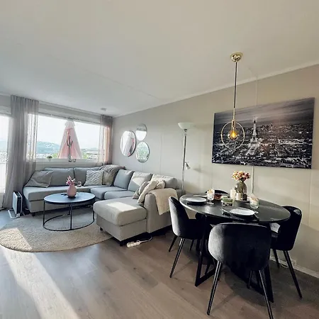 Apartment With Sea View Tromso Exterior photo